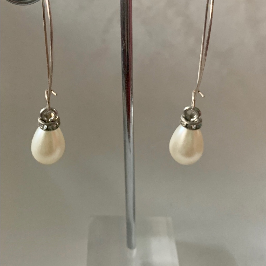 Pearl Drop Earrings